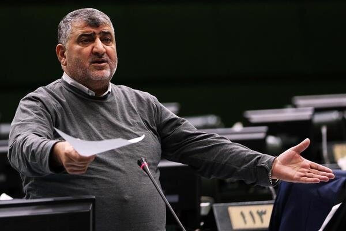 جلوی انتشار اسامی جعلی نمایندگان تحویل گیرنده خودرو را بگیرید/ برخی سایتهای لجنپراکن وابسته به بیگانه هر روز باعث تشویش اذهان میشوند