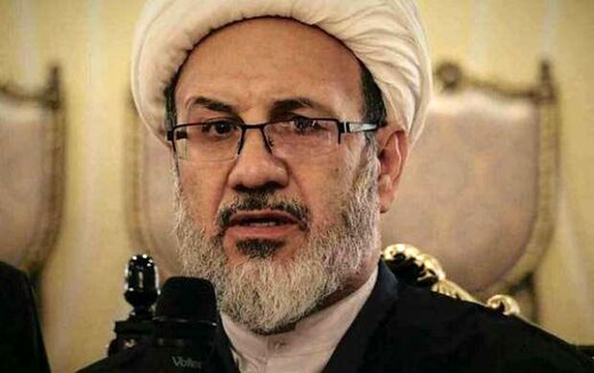 واکنش یک فعال سیاسی به سخنان علم الهدی درباره نماز شب خواندن باقری کنی