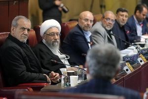  ترکیب مجمع تشخیص مصلحت نظام باید بازبینی شود/ 7 سال کشور را معطل امام جمعه ای کردند که CFT را حرام می دانست