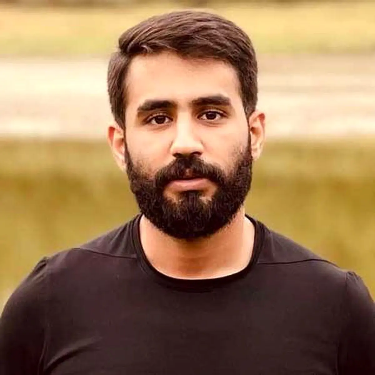 شغل مداح جوان و مشهور چیست؟/ عکس