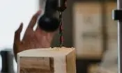 حفظ انرژی خورشیدی در شب با کمک چوب مهندسی‌شده

