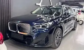 بی‌ام‌و iX۱ ۲۰۲۵؛ شاسی‌بلند تمام برقی آلمانی در ایران