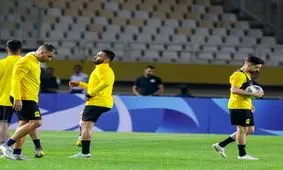 تاخیر در شروع مسابقه/ بازیکنان الاتحاد وارد زمین نشدند!

