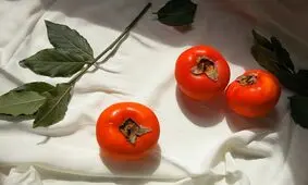 پاکسازی کبد از سموم با این میوه خوش رنگ و لعاب پاییزی!

