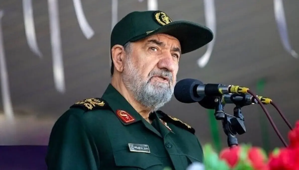 محسن رضایی: پاسخ هر شلیک و تجاوزی، رگباری از موشک و پهپاد است

