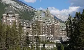  بنف اسپرینگز؛ داستان هتلی با اثر انگشت مرموز و روح‌های سرگردان