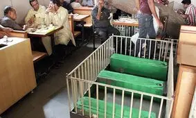 غذا خوردن در حضور مردگان؛ رستورانی که ممکن است در آن سکته کنید!