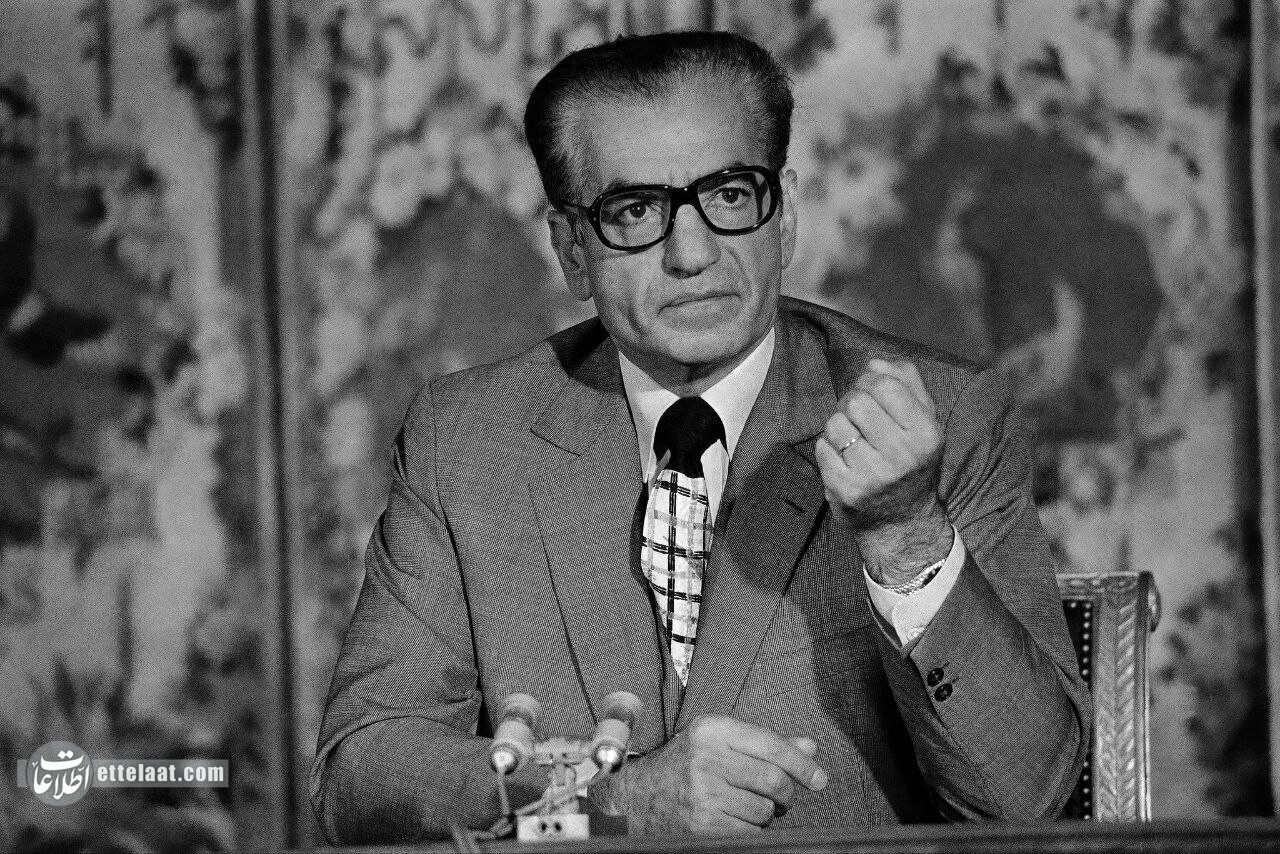 پاسخ شاه به چرایی خرید بی‌اندازه تسلیحات