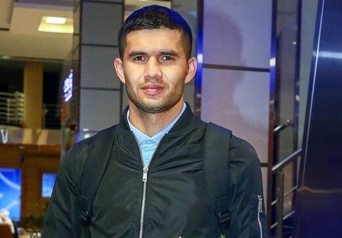 مبلغ قرارداد بازیکن خارجی استقلال ۲ برابر ۲ بازیکن خارجی پرسپولیس

