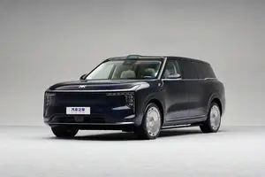 شاسی بلند LS9 روانه جمهوری آذربایجان می شود/ تصاویر