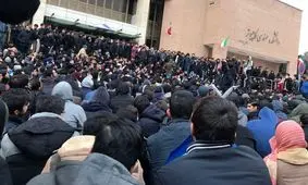  جلوگیری از ورود دانشجویان هنجارشکن کاملا قانونی است/ رئیس دانشگاه مجاز است از ورود دانشجو تا مدت ۲ ماه جلوگیری کند