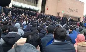  جلوگیری از ورود دانشجویان هنجارشکن کاملا قانونی است/ رئیس دانشگاه مجاز است از ورود دانشجو تا مدت ۲ ماه جلوگیری کند
