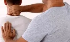 فلج اندام‌ها و حتی مرگ از عوارض شکستن قولنج توسط ماساژورها/ رئیس سازمان نظام پزشکی: فریب تبلیغات را نخورید حتی با حضور چهره‌های مشهور/ ویدئو