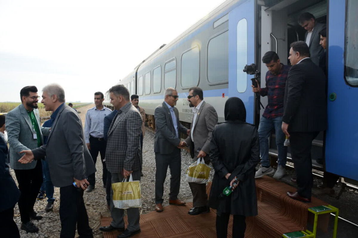 آمادگی برای تداوم فعالیت قطار گردشگری نیشکر در طول سال/ شکرستان، گردشگری روستایی و کشاورزی را به بالفعل رساندهاست