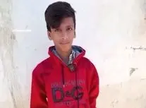 کودکی که جان ۶۰ نفر را نجات داد/ ویدئو