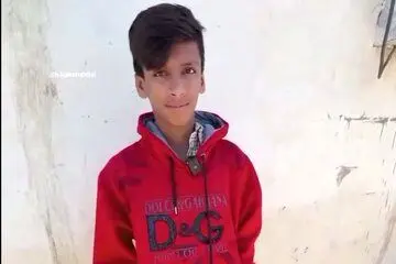 کودکی که جان ۶۰ نفر را نجات داد/ ویدئو