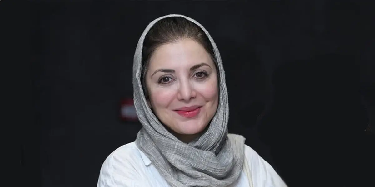 تصویری از نوزادی رویا میرعلمی بازیگر سریال شمعدونی در آغوش پدرش