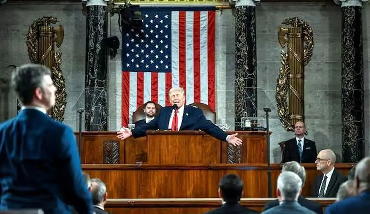 دست ترامپ درباره ایران رو شد؟ | آماده‌سازی افکار عمومی برای حمله به ایران