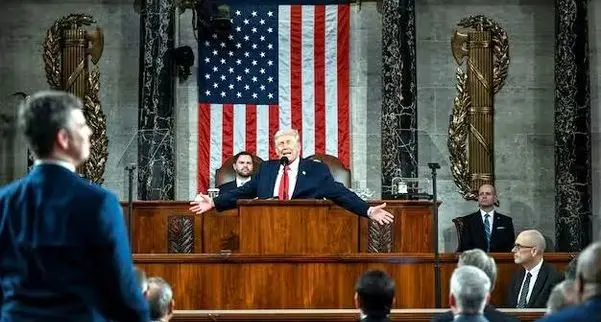 دست ترامپ درباره ایران رو شد؟ | آماده‌سازی افکار عمومی برای حمله به ایران