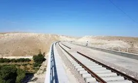 افتتاح خط راه‌آهن اردبیل به میانه به طول ۱۷۳ کیلومتر توسط پزشکیان
