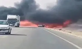 حادثه برای کشنده حامل گاز مایع در مسیر بزمان- ایرانشهر/ ویدئو