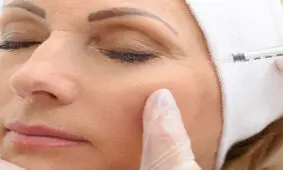 
چهره وحشتناک یک زن بعد از بوتاکس قلابی