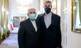 وزیر سابق، بر مزار وزیر شهید/ عکس

