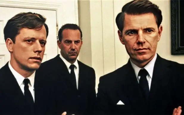 چه فیلمی به بوش آمریکا دیپلماسی یاد داد؟/ معمای کوبا، زبان بیگانگان و توطئه در اسکاتلند؛ تکرار یک الگوی مرگبار