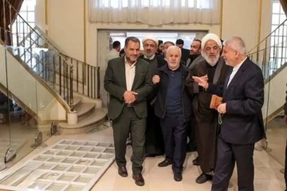 نمایندگان مجلس به کاخ سعدآباد رفتند