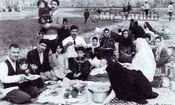 بساط سرگرمی سیزده بدر؛ از داش‌مشدی‌ها تا پهلوان کچل