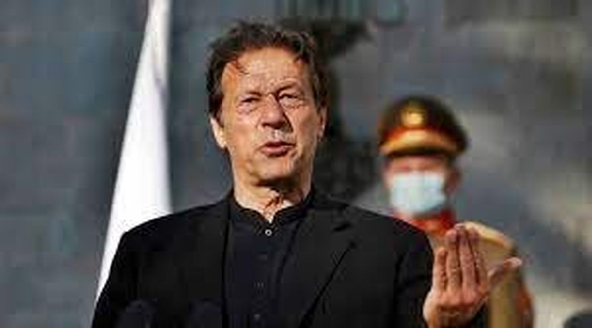 تظاهرات حامیان عمران خان در آستانه نشست امروز پارلمان پاکستان