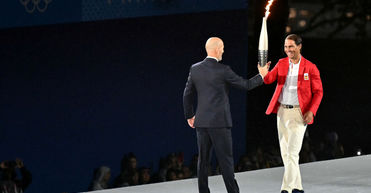 روشن شدن مشعل المپیک پاریس با حضور زیدان و نادال/ ویدئو

