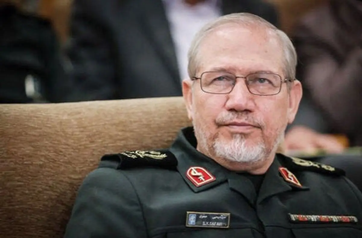 فرزند رهبری گفتند در آشپزخانه منزل پدر ما میز و صندلی پلاستیکی قرار دارد