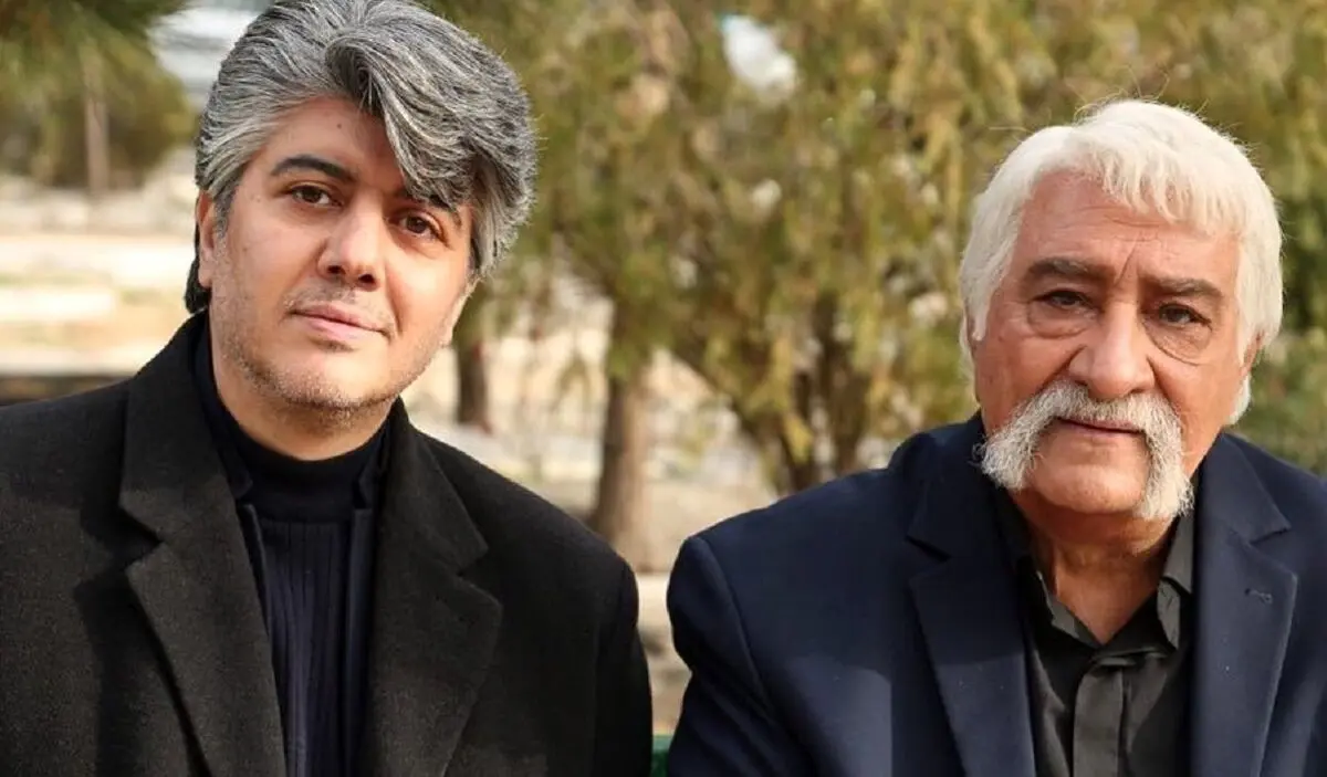تیپ و چهره «محمود نادری پدر ستایش و مهدی مظفری» در پشت صحنه یک نمایش