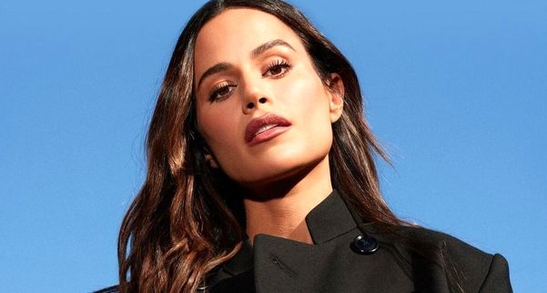 دختر ایرانی که امپراتور زیبایی آمریکا شد | وقتی یک ایرانی دنیا را زیباتر می‌کند | شینا زاده کیست؟