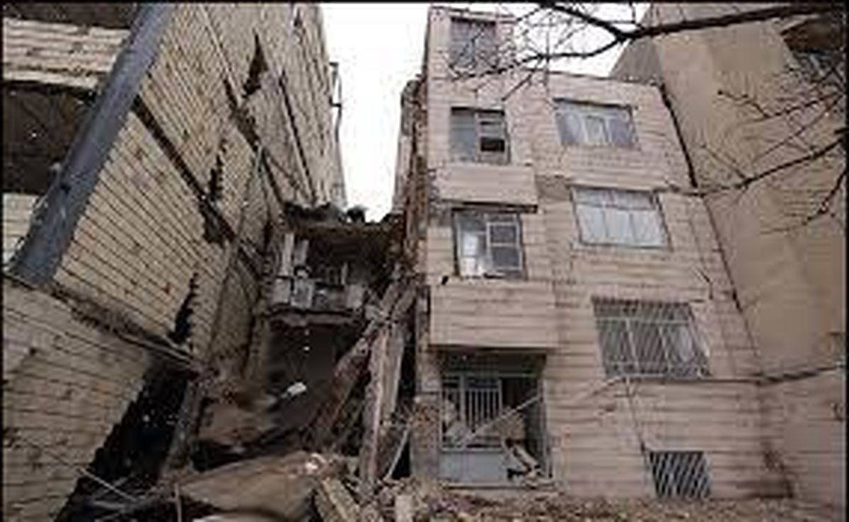 فروریختن ساختمان مسکونی در خیابان عباسی تبریز