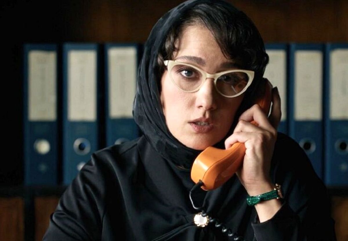 بازیگر «تاسیان»: سعی کردم یک منشی کلیشهای نباشم؛ مرگ «منوچهر» سختترین لحظه بازیام بود