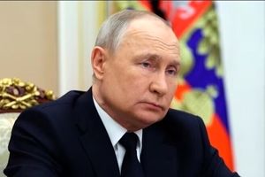 دستور ارزی تازه پوتین/ روسیه از بحران گذر می‌کند؟