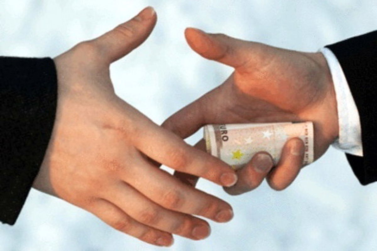 بزرگترین فسادهای مالی کشفشده در ایران از دولت هاشمی تا رئیسی/ دولت خاتمی کمترین میزان فساد/ اینفوگرافی