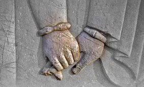 جزئیات اولین سند ازدواج در ایران باستان / زن و مرد ایرانی چه حقوقی داشتند؟ / جریمه‌ای که مرد بابت آوردن کنیز، باید به زن می‌داد

