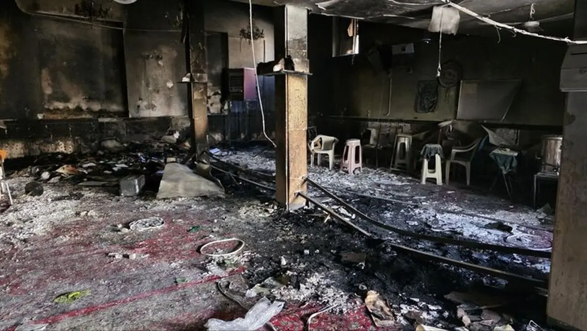  مدیر حوزه علمیه برادران استان مرکزی: اغتشاشگران ۶ مسجد و حوزه علمیه در استان را به آتش کشیدند/ تصاویر