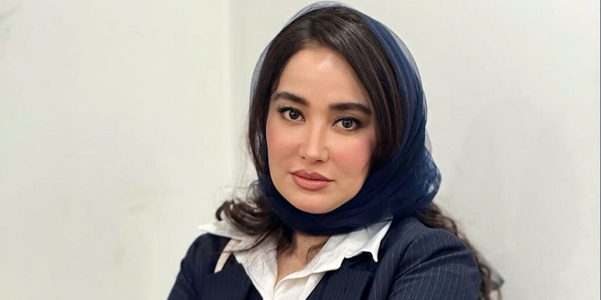 تصاویر از بهاره افشاری با استایلی متفاوت و جذاب در پشت صحنه یک اثر نمایشی