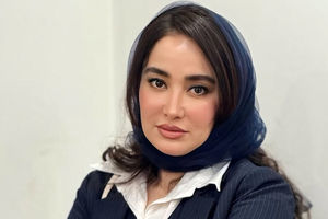 تصاویر از بهاره افشاری با استایلی متفاوت و جذاب در پشت صحنه یک اثر نمایشی