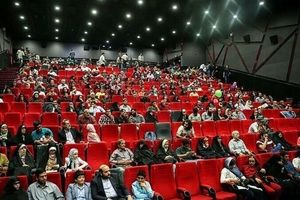 فروش سینمای ایران در آذر ماه از ۱۳۶ میلیارد تومان گذشت