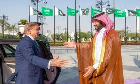 در صورتی که عربستان بر اساس توافق امنیتی میان دو کشور، بند دفاع متقابل را فعال کند، اسلام‌آباد ممکن است ناچار شود به دفاع از عربستان بپردازد