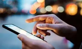 گذران یک سوم ساعت بیداری مردم جهان با موبایل