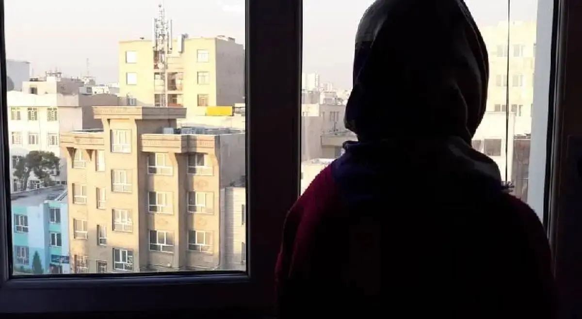 از دست شوهرم خسته شده‌ام اما بعد از طلاق جایی برای ماندن ندارم

