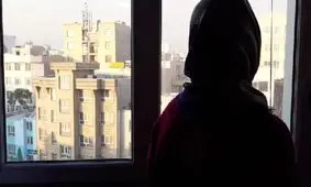 از دست شوهرم خسته شده‌ام اما بعد از طلاق جایی برای ماندن ندارم

