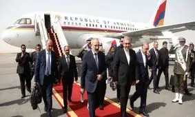 ورود نخست‌وزیر ارمنستان به تهران برای شرکت در مراسم تحلیف

