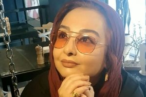 سفر در زمان؛ «ماهایا پطروسیان» در کنار پدرش در یک سینما؛ سال 79
